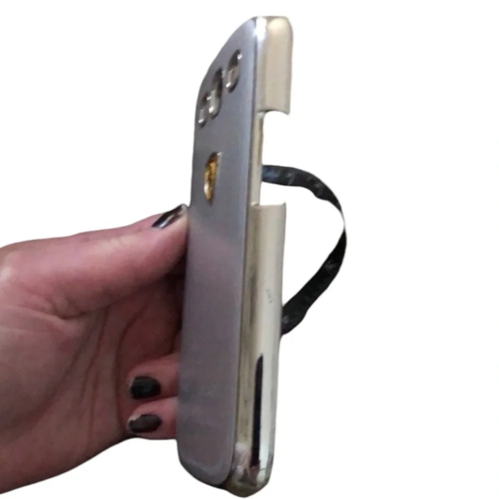 FERRARI silver cell phone case I believe it’s fit a iPhone 5s- 6- 7 ,8